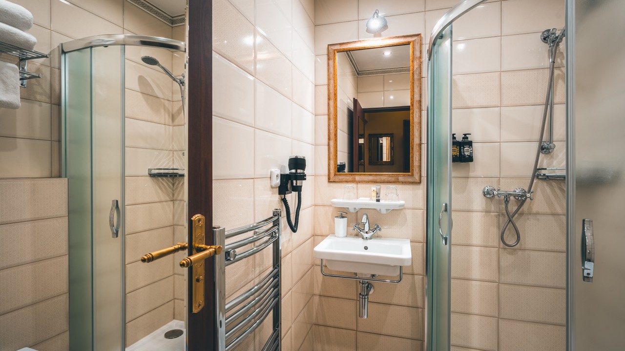 Hotel Hastal Best Hotel Prague Old Town; Boutique Hotel, Walk-In Shower, Accessible Room