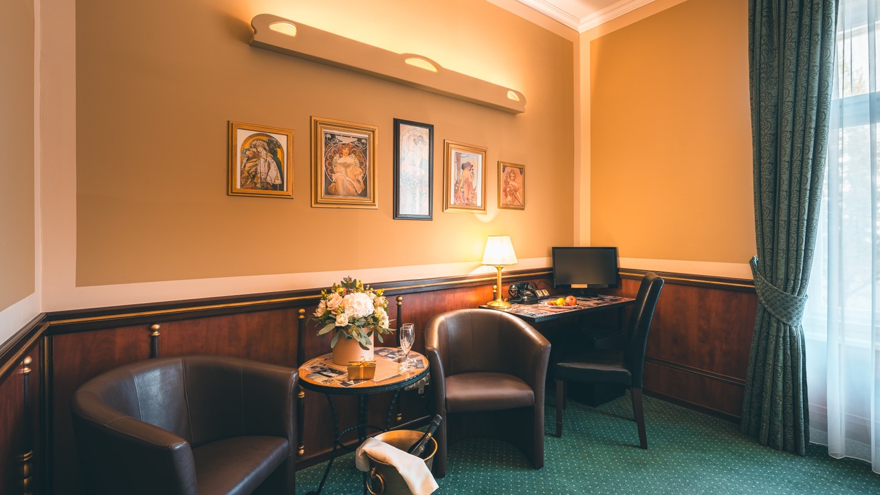 Hotel Hastal Best Hotel Prague Old Town; Prague 1 Central Location, Public Transport, At River